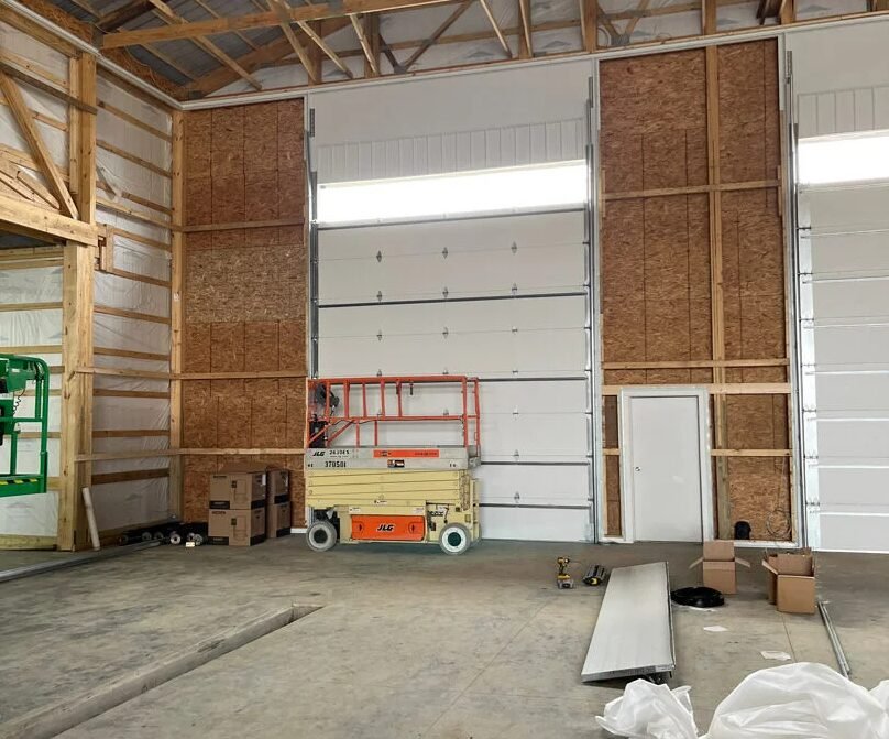 Expert Garage Door Panel Replacement | East Main Street OH